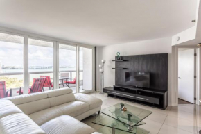 2 Bedroom Pearl in Downtown Miami